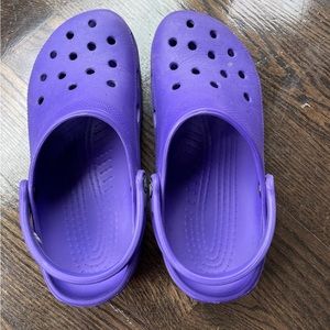 Crocs Neon Purple W9 M7